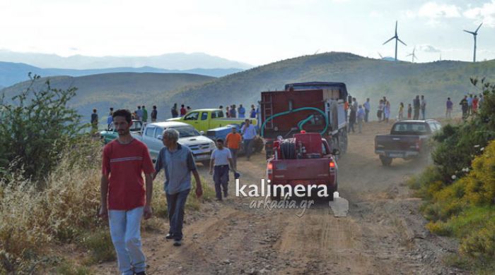 Εκκενώθηκαν 4 οικισμοί στη Μεσσηνία λόγω της μεγάλης φωτιάς στο Μελιγαλά..
