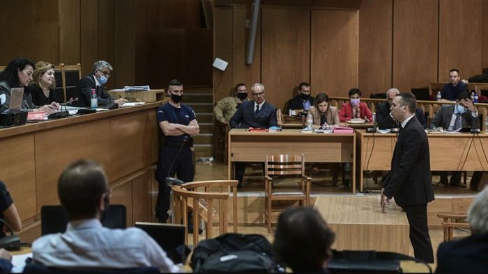"Εγκληματική οργάνωση, Χρυσή Αυγή – Κασιδιάρης και μια αγωγή 100.000 ευρώ"
