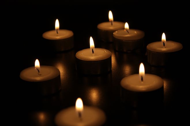 &Tau;&rho;ί&pi;&omicron;&lambda;&eta; | "Έ&phi;&upsilon;&gamma;&epsilon;" &alpha;&pi;ό &tau;&eta; &zeta;&omega;ή &omicron; &Mu;&alpha;&rho;ί&nu;&omicron;&sigmaf; &Mu;&pi;ί&lambda;&iota;&omicron;&sigmaf;
