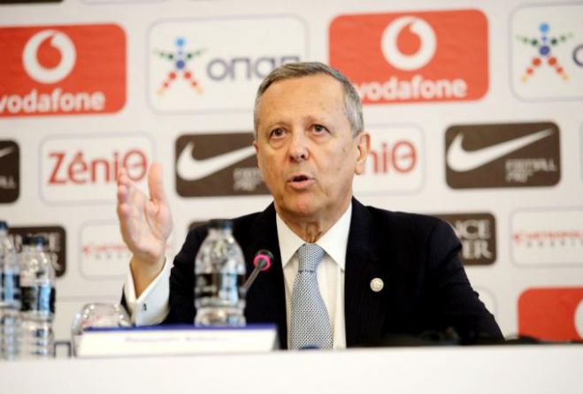 &Epsilon;&Pi;&Omicron; | &Epsilon;&nu;&eta;&mu;&epsilon;&rho;ώ&nu;&epsilon;&iota; &tau;&eta;&nu; UEFA ό&tau;&iota; &lambda;ό&gamma;&omega; &Alpha;&upsilon;&gamma;&epsilon;&nu;ά&kappa;&eta; &mu;&pi;ή&kappa;&epsilon; &ldquo;&lambda;&omicron;&upsilon;&kappa;έ&tau;&omicron;&rdquo; &sigma;&tau;&alpha; &epsilon;&rho;&alpha;&sigma;&iota;&tau;&epsilon;&chi;&nu;&iota;&kappa;ά &pi;&rho;&omega;&tau;&alpha;&theta;&lambda;ή&mu;&alpha;&tau;&alpha;