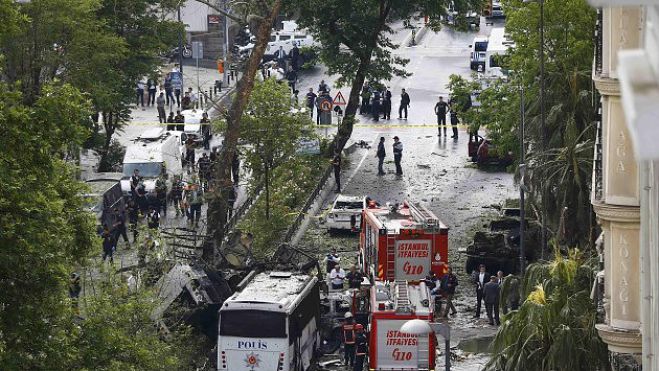 Έκρηξη με νεκρούς στην Κωνσταντινούπολη (vd)