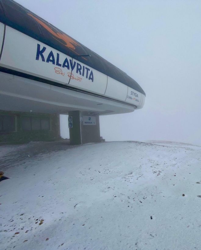 Τα πρώτα χιόνια στο Χιονοδρομικό Κέντρο Καλαβρύτων! (εικόνες - βίντεο)