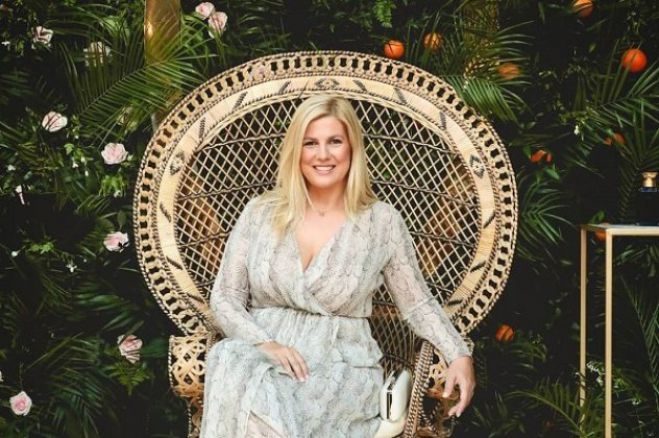 &Eta; &Rho;ά&nu;&iota;&alpha; &Theta;&rho;&alpha;&sigma;&kappa;&iota;ά &sigma;&upsilon;&gamma;&kappa;&iota;&nu;&epsilon;ί | &Sigma;&tau;&eta; &gamma;&iota;&omicron;&rho;&tau;ή &tau;&eta;&sigmaf; &epsilon;&upsilon;&chi;&alpha;&rho;&iota;&sigma;&tau;&epsilon;ί &tau;&omicron;&nu; &gamma;&iota;&alpha;&tau;&rho;ό &alpha;&pi;ό &tau;&eta;&nu; &Tau;&rho;ί&pi;&omicron;&lambda;&eta; &pi;&omicron;&upsilon; &tau;&eta;&nu; έ&sigma;&omega;&sigma;&epsilon; &epsilon;&kappa;&epsilon;ί&nu;&eta; &tau;&eta;&nu; &eta;&mu;έ&rho;&alpha;!