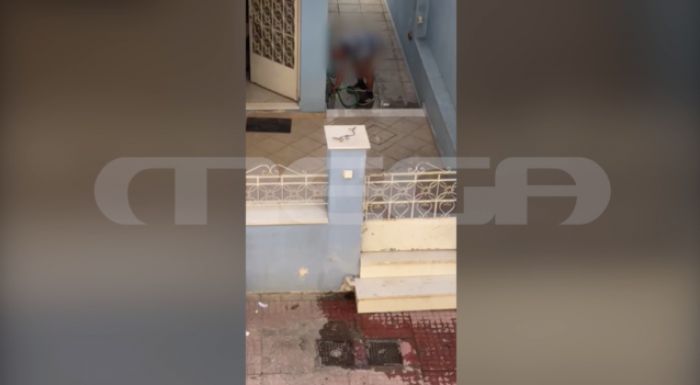 &Phi;&rho;ί&kappa;&eta; | Έ&rho;&iota;&xi;&epsilon; &nu;&epsilon;&rho;ό &kappa;&alpha;&iota; έ&pi;&nu;&iota;&xi;&epsilon; &gamma;&alpha;&tau;ά&kappa;&iota;&alpha; &pi;&omicron;&upsilon; &epsilon;ί&chi;&alpha;&nu; &kappa;&rho;&upsilon;&phi;&tau;&epsilon;ί &sigma;&epsilon; &sigma;&omega;&lambda;ή&nu;&alpha; (vd)