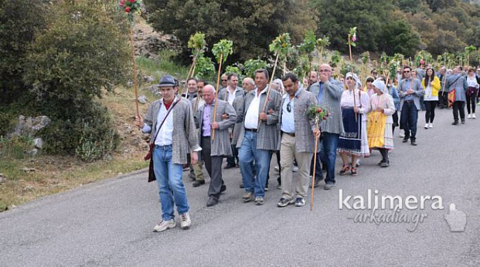 Το έθιμο του Αγιώργη στη Νεστάνη | Χοροί και γκλίτσες στολισμένες με λουλούδια και αγριοσέλινα!