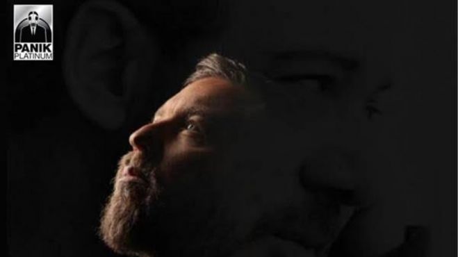 &Alpha;&nu;&tau;ώ&nu;&eta;&sigmaf; &kappa;&alpha;&iota; &Gamma;&iota;ά&nu;&nu;&eta;&sigmaf; &Beta;&alpha;&rho;&delta;ή&sigmaf; &sigma;&epsilon; έ&nu;&alpha; video clip &pi;&omicron;&upsilon;... &rho;&alpha;&gamma;ί&zeta;&epsilon;&iota; &kappa;&alpha;&rho;&delta;&iota;έ&sigmaf; (vd)