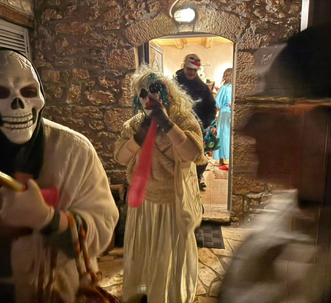 Αναβίωση του εθίμου «Μπούλες» στην Πουρναριά Γορτυνίας (εικόνες)