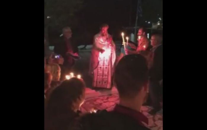&Omicron; &pi;&alpha;&pi;ά&sigmaf; &epsilon;ί&pi;&epsilon; "&Chi;&rho;&iota;&sigma;&tau;ό&sigmaf; &Alpha;&nu;έ&sigma;&tau;&eta;" &kappa;&alpha;&iota; &pi;έ&tau;&alpha;&xi;&epsilon; .. &kappa;&rho;&omicron;&tau;ί&delta;&alpha;! (vd)