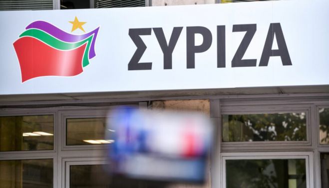 &Sigma;&Upsilon;&Rho;&Iota;&Zeta;&Alpha;: "&Tau;&alpha; &sigma;&chi;&omicron;&lambda;&epsilon;ί&alpha; &theta;&alpha; &mu;&epsilon;&tau;&alpha;&phi;έ&rho;&omicron;&upsilon;&nu; &tau;&omicron;&nu; &iota;ό &mu;έ&sigma;&alpha; &sigma;&tau;&alpha; &sigma;&pi;ί&tau;&iota;&alpha;, &sigma;&epsilon; &gamma;&omicron;&nu;&epsilon;ί&sigmaf; &kappa;&alpha;&iota; &eta;&lambda;&iota;&kappa;&iota;&omega;&mu;έ&nu;&omicron;&upsilon;&sigmaf;"