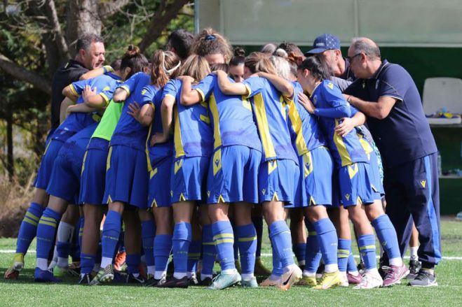 &Iota;&sigma;&omicron;&pi;&alpha;&lambda;ί&alpha; &gamma;&iota;&alpha; &tau;&eta; &gamma;&upsilon;&nu;&alpha;&iota;&kappa;&epsilon;ί&alpha; &omicron;&mu;ά&delta;&alpha; &tau;&omicron;&upsilon; &Alpha;&sigma;&tau;έ&rho;&alpha;