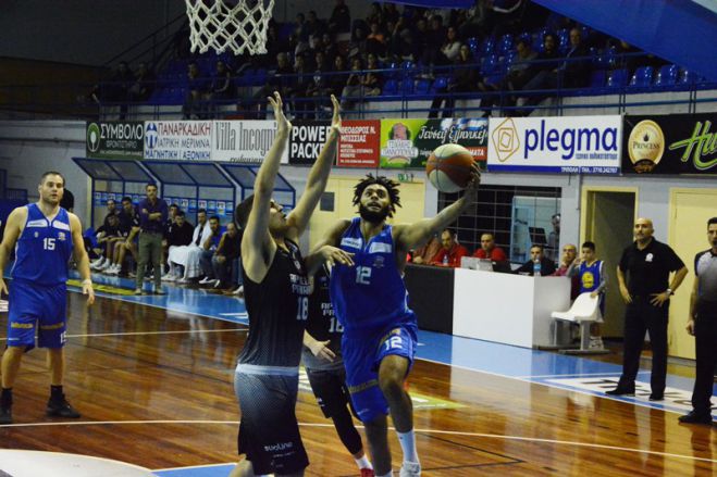 &Tau;&zeta;ό&rho;&nu;&tau;&alpha;&nu; &Pi;&epsilon;&lambda;&tau;&iota;έ&rho;: "&Kappa;ά&nu;&alpha;&mu;&epsilon; έ&nu;&alpha; &pi;&omicron;&lambda;ύ &kappa;&alpha;&lambda;ό &pi;&alpha;&iota;&chi;&nu;ί&delta;&iota;. Έ&chi;&omicron;&upsilon;&mu;&epsilon; &sigma;&upsilon;&nu;έ&chi;&epsilon;&iota;&alpha; &tau;&rho;&alpha;&upsilon;&mu;&alpha;&tau;ί&epsilon;&sigmaf;"