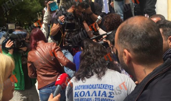 &Mu;&iota;&kappa;&rho;ή &Mu;&alpha;&rho;ί&alpha;: &Epsilon;&lambda;έ&upsilon;&theta;&epsilon;&rho;&omicron;&iota; &omicron;&iota; &gamma;&omicron;&nu;&epsilon;ί&sigmaf;, &sigma;&tau;&omicron; &nu;&omicron;&sigma;&omicron;&kappa;&omicron;&mu;&epsilon;ί&omicron; &tau;&omicron; &pi;&alpha;&iota;&delta;ί - &Kappa;&alpha;&tau;&alpha;&gamma;&gamma;&epsilon;&lambda;ί&epsilon;&sigmaf; &gamma;&iota;&alpha; &alpha;&pi;&alpha;&gamma;&omega;&gamma;ή! (vd)