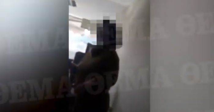 Ά&gamma;&nu;&omega;&sigma;&tau;&omicron;&sigmaf; &tau;&alpha; έ&sigma;&pi;&alpha;&sigma;&epsilon; &sigma;&epsilon; &lambda;&eta;&xi;&iota;&alpha;&rho;&chi;&epsilon;ί&omicron; &sigma;&tau;&eta;&nu; &Alpha;&theta;ή&nu;&alpha; (vd)