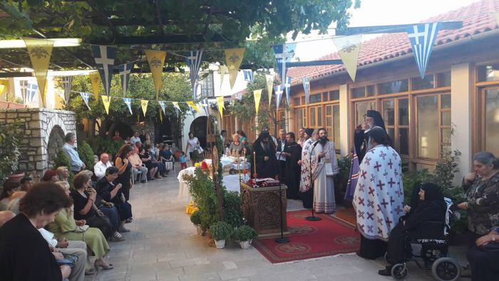 Παραμονή της εορτής Ύψωσης του Τιμίου Σταυρού στη Μονή Γοργοεπηκόου Νεστάνης (εικόνες)