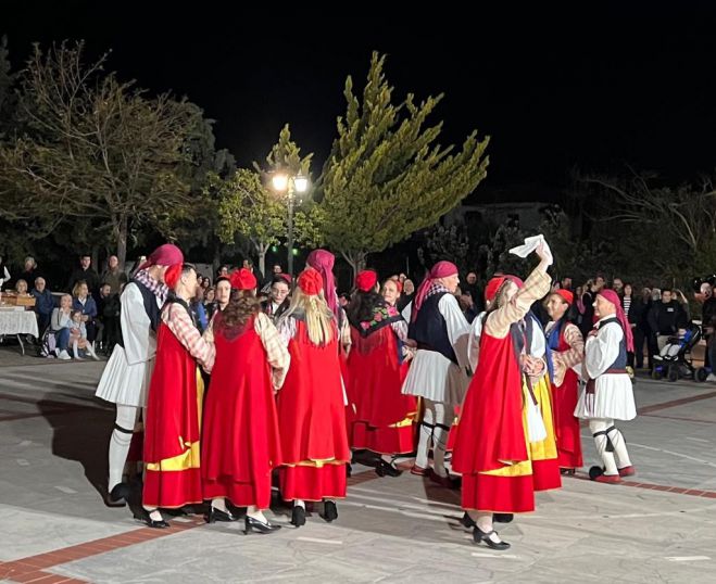 Γιορτή στον Τυρό με ποιήματα και χορούς από την Τσακωνιά (εικόνες)