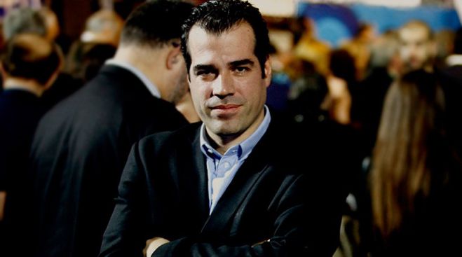 &Mu;ά&chi;&eta; &gamma;&iota;&alpha; &tau;&eta; &zeta;&omega;ή &tau;&omicron;&upsilon; &delta;ί&nu;&epsilon;&iota; &omicron; &Theta;ά&nu;&omicron;&sigmaf; &Pi;&lambda;έ&upsilon;&rho;&eta;&sigmaf; ...