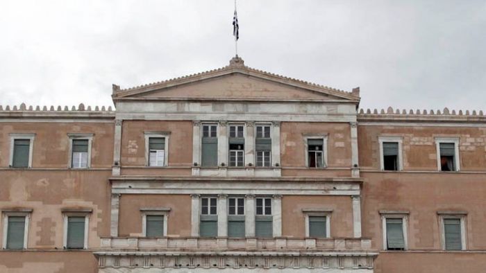 Ψηφίστηκε το νομοσχέδιο για την εκλογή δημοτικών και περιφερειακών αρχών - Τέλος η απλή αναλογική