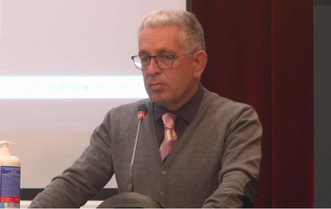 &Lambda;&alpha;&mu;&pi;&rho;ό&pi;&omicron;&upsilon;&lambda;&omicron;&sigmaf; &gamma;&iota;&alpha; &tau;&omicron; &epsilon;&pi;&iota;&chi;&epsilon;&iota;&rho;&eta;&mu;&alpha;&tau;&iota;&kappa;ό &pi;ά&rho;&kappa;&omicron; &Mu;&epsilon;&gamma;&alpha;&lambda;ό&pi;&omicron;&lambda;&eta;&sigmaf;: "&Eta; &mu;&epsilon;&lambda;έ&tau;&eta; &pi;&rho;&omicron;&kappa;&rho;ί&nu;&epsilon;&iota; &tau;&eta; &theta;έ&sigma;&eta; &sigma;&tau;&omicron; &Lambda;&epsilon;ύ&kappa;&tau;&rho;&omicron;, &tau;&rho;έ&chi;&omicron;&upsilon;&nu; &delta;&iota;&alpha;&delta;&iota;&kappa;&alpha;&sigma;ί&epsilon;&sigmaf; &gamma;&iota;&alpha; &tau;&eta;&nu; &alpha;&delta;&epsilon;&iota;&omicron;&delta;ό&tau;&eta;&sigma;&eta;"