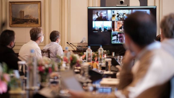 Covid | &Tau;&omicron;&nu; &Iota;&alpha;&nu;&omicron;&upsilon;ά&rho;&iota;&omicron; &xi;&epsilon;&kappa;&iota;&nu;ά &omicron; &epsilon;&mu;&beta;&omicron;&lambda;&iota;&alpha;&sigma;&mu;ό&sigmaf; &sigma;&tau;&eta;&nu; &Epsilon;&lambda;&lambda;ά&delta;&alpha;!