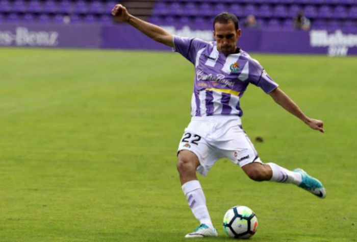 &laquo;&Alpha;&Epsilon;&Kappa; &kappa;&alpha;&iota; &Alpha;&sigma;&tau;έ&rho;&alpha;&sigmaf; &Tau;&rho;ί&pi;&omicron;&lambda;&eta;&sigmaf; &epsilon;&nu;&delta;&iota;&alpha;&phi;έ&rho;&omicron;&nu;&tau;&alpha;&iota; &gamma;&iota;&alpha; &Mu;&alpha;&rho;&tau;ί&nu;&epsilon;&sigmaf;&raquo;