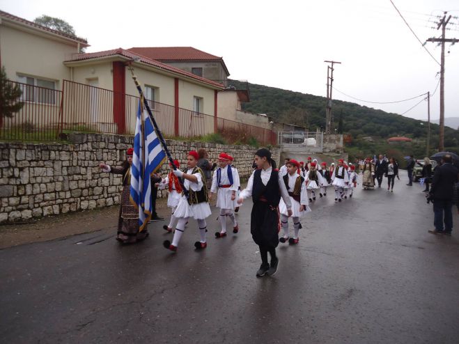 Η επέτειος της &quot;25ης Μαρτίου&quot; στα Τρόπαια ... μέσα από εικόνες!