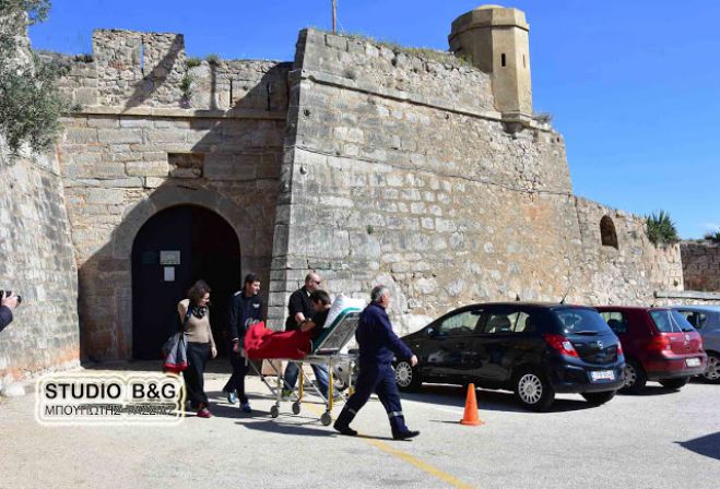 Πτώση και τραυματισμός μαθητή από την Γαλλία στο Παλαμήδι (vd)