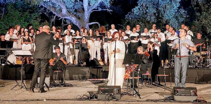 Μεγαλόπολη | Με επιτυχία η μουσική παράσταση αφιερωμένη στα 100 χρόνια από τη γέννηση του Μίκη Θεοδωράκη (vd)