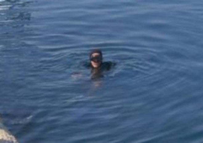 &Pi;ά&tau;&rho;&alpha;: &Alpha;&upsilon;&tau;&omicron;&kappa;ί&nu;&eta;&tau;&omicron; έ&pi;&epsilon;&sigma;&epsilon; &sigma;&tau;&omicron; &lambda;&iota;&mu;ά&nu;&iota; - &Nu;&epsilon;&kappa;&rho;ό&sigmaf; &omicron; &omicron;&delta;&eta;&gamma;ό&sigmaf; (vd)