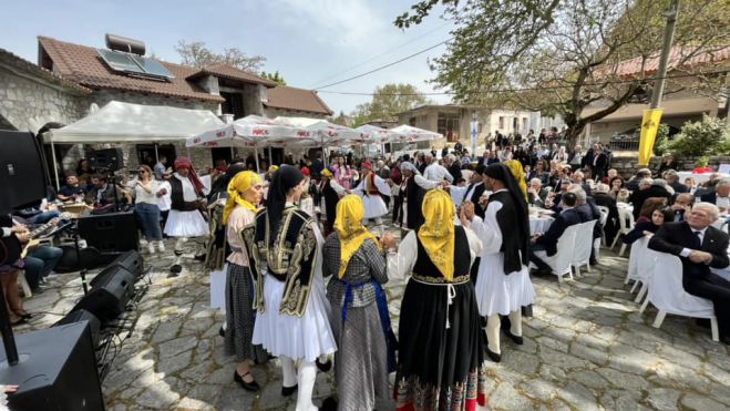 &Tau;&iota;&mu;ή&theta;&eta;&kappa;&epsilon; &eta; &epsilon;&pi;έ&tau;&epsilon;&iota;&omicron;&sigmaf; &tau;&eta;&sigmaf; &Mu;ά&chi;&eta;&sigmaf; &tau;&omicron;&upsilon; &Beta;&alpha;&lambda;&tau;&epsilon;&tau;&sigma;ί&omicron;&upsilon; (&epsilon;&iota;&kappa;ό&nu;&epsilon;&sigmaf; - &beta;ί&nu;&tau;&epsilon;&omicron;)