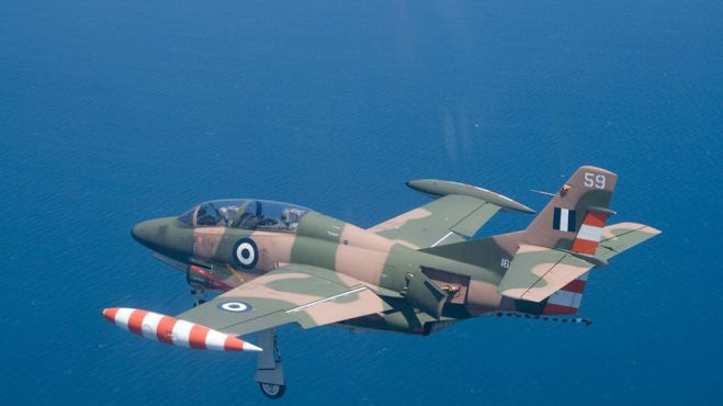 Τραγωδία | Νεκρός ο κυβερνήτης του αεροσκάφους Τ-2 που κατέπεσε κοντά στις Κολλίνες
