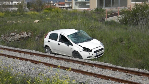 Τρομακτικό τροχαίο ατύχημα για ποδοσφαιριστή του Αστέρα (vd)