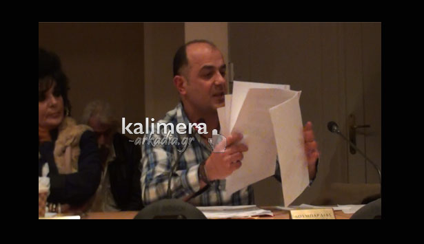 «Τι πρέπει να κάνουμε; Να πάρουμε καμία μπουλντόζα και να αρχίσουμε να γκρεμίζουμε στην Πετρινού;» (vd)