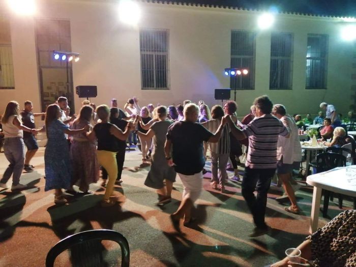 &Gamma;&lambda;έ&nu;&tau;&iota; &gamma;&iota;&alpha; &tau;&eta;&nu; &Alpha;&gamma;ί&alpha; &Tau;&rho;&iota;ά&delta;&alpha; &sigma;&tau;&eta;&nu; &Pi;&rho;&alpha;&gamma;&mu;&alpha;&tau;&epsilon;&upsilon;&tau;ή &mu;&epsilon; &beta;&rho;&omicron;&chi;ή, &chi;&omicron;&rho;&omicron;ύ&sigmaf; &kappa;&alpha;&iota; &pi;&upsilon;&rho;&omicron;&tau;&epsilon;&chi;&nu;ή&mu;&alpha;&tau;&alpha;! (&epsilon;&iota;&kappa;ό&nu;&epsilon;&sigmaf; - &beta;ί&nu;&tau;&epsilon;&omicron;)