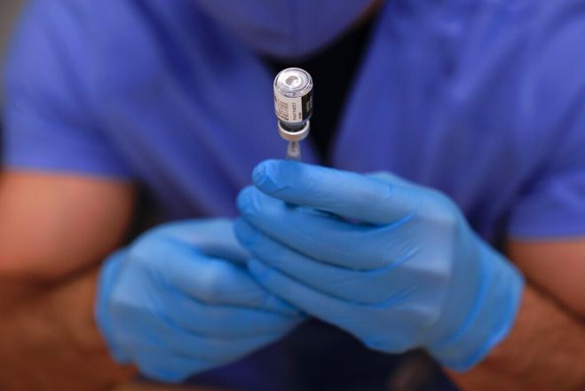Μπουρλά (Pfizer): &quot;Θα χρειαστεί και τέταρτη δόση του εμβολίου κατά της Covid-19&quot;