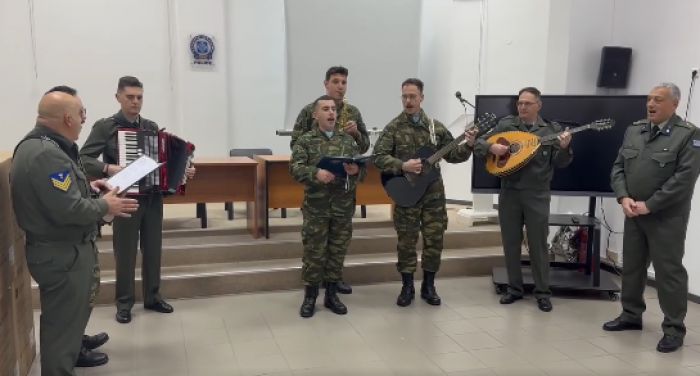 &Kappa;ά&lambda;&alpha;&nu;&tau;&alpha; &alpha;&pi;ό &tau;&eta; &Mu;&pi;ά&nu;&tau;&alpha; &tau;&omega;&nu; &Epsilon;&nu;ό&pi;&lambda;&omega;&nu; &Delta;&upsilon;&nu;ά&mu;&epsilon;&omega;&nu; &sigma;&tau;&eta;&nu; &Alpha;&sigma;&tau;&upsilon;&nu;&omicron;&mu;&iota;&kappa;ή &Delta;&iota;&epsilon;ύ&theta;&upsilon;&nu;&sigma;&eta; &Pi;&epsilon;&lambda;&omicron;&pi;&omicron;&nu;&nu;ή&sigma;&omicron;&upsilon; (vd)