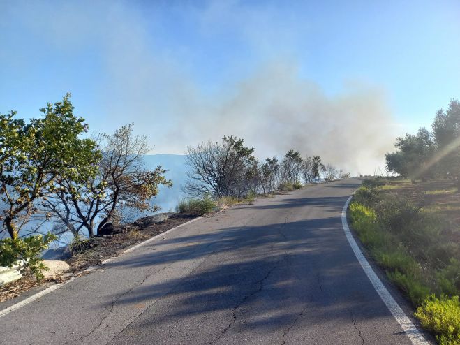 &Phi;&omega;&tau;&iota;ά &sigma;&tau;&eta;&nu; &Mu;&epsilon;&gamma;&alpha;&lambda;ό&pi;&omicron;&lambda;&eta; | &Pi;&rho;&omicron;&sigma;&omega;&rho;&iota;&nu;ή &delta;&iota;&alpha;&kappa;&omicron;&pi;ή &kappa;&upsilon;&kappa;&lambda;&omicron;&phi;&omicron;&rho;ί&alpha;&sigmaf; &sigma;&tau;&omicron;&nu; &Kappa;ό&mu;&beta;&omicron; "&Lambda;&epsilon;ύ&kappa;&tau;&rho;&omicron;&upsilon; - &Sigma;&pi;ά&rho;&tau;&eta;&sigmaf;"