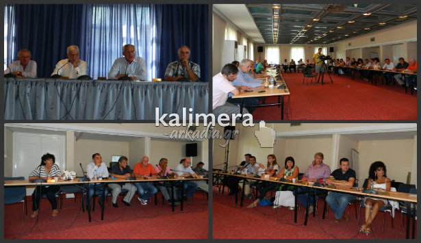 &Tau;&omicron; &beta;&rho;ά&delta;&upsilon; &sigma;&upsilon;&nu;&epsilon;&delta;&rho;&iota;ά&zeta;&epsilon;&iota; &tau;&omicron; &Delta;&eta;&mu;&omicron;&tau;&iota;&kappa;ό &Sigma;&upsilon;&mu;&beta;&omicron;ύ&lambda;&iota;&omicron; &Tau;&rho;ί&pi;&omicron;&lambda;&eta;&sigmaf;