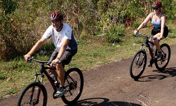 &Pi;&omicron;&delta;&eta;&lambda;&alpha;&tau;&iota;&kappa;ή &pi;&epsilon;&rho;&iota;ή&gamma;&eta;&sigma;&eta; &sigma;&tau;&alpha; &chi;&omega;&rho;&iota;ά &tau;&eta;&sigmaf; &Phi;&alpha;&lambda;&alpha;&iota;&sigma;ί&alpha;&sigmaf;