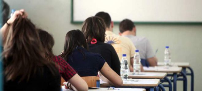 Παγώνει προσωρινά η επιβολή ΦΠΑ 23% στα φροντιστήρια;