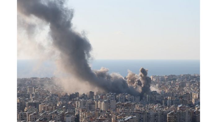 &Iota;&rho;ά&nu;: "&Theta;&alpha; &chi;&tau;&upsilon;&pi;ή&sigma;&omicron;&upsilon;&mu;&epsilon; &sigma;&kappa;&lambda;&eta;&rho;ά &tau;&eta;&nu; &Kappa;ύ&pi;&rho;&omicron;"