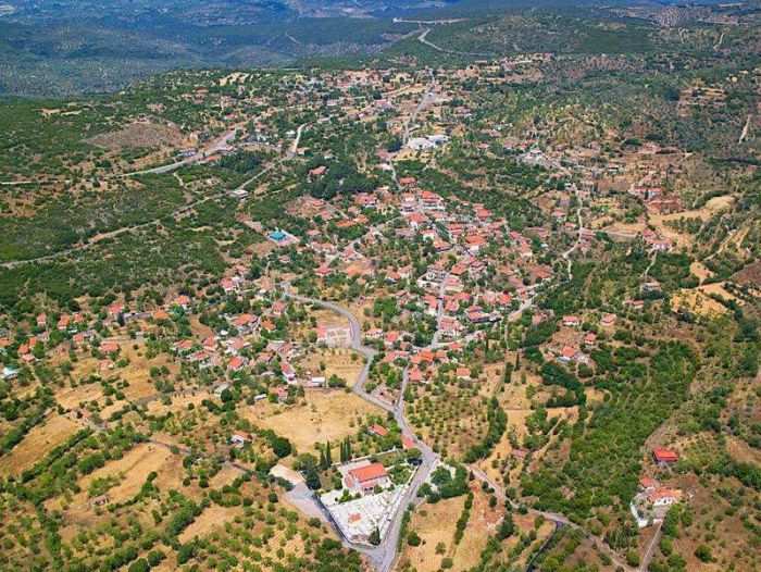 Μουσείο Ελιάς και Σιδηροδρόμου στο χώρο του Δημοτικού Σχολείου