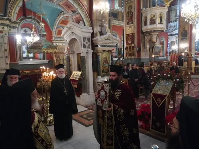 Ο Εσπερινός της εορτής των Χριστουγέννων στην Τρίπολη (εικόνες)