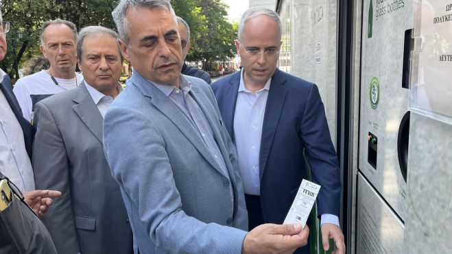 &Gamma;&omega;&nu;&iota;έ&sigmaf; &alpha;&nu;&alpha;&kappa;ύ&kappa;&lambda;&omega;&sigma;&eta;&sigmaf; &sigma;&tau;&eta;&nu; &Tau;&rho;ί&pi;&omicron;&lambda;&eta; | &Tau;&zeta;&iota;&omicron;ύ&mu;&eta;&sigmaf;: &laquo;&Nu;&omicron;&iota;&alpha;&zeta;ό&mu;&alpha;&sigma;&tau;&epsilon; &gamma;&iota;&alpha; &tau;&omicron; &pi;&epsilon;&rho;&iota;&beta;ά&lambda;&lambda;&omicron;&nu; &mu;&epsilon; έ&rho;&gamma;&alpha; &kappa;&alpha;&iota; &pi;&rho;ά&xi;&epsilon;&iota;&sigmaf;&raquo;