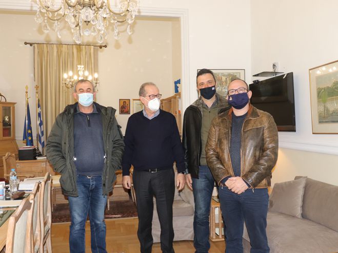 &Mu;&epsilon; &epsilon;&kappa;&pi;&rho;&omicron;&sigma;ώ&pi;&omicron;&upsilon;&sigmaf; &tau;&omega;&nu; &pi;&upsilon;&rho;&omicron;&sigma;&beta;&epsilon;&sigma;&tau;ώ&nu; &sigma;&upsilon;&nu;&alpha;&nu;&tau;ή&theta;&eta;&kappa;&epsilon; &omicron; &pi;&epsilon;&rho;&iota;&phi;&epsilon;&rho;&epsilon;&iota;ά&rho;&chi;&eta;&sigmaf; &Pi;&epsilon;&lambda;&omicron;&pi;&omicron;&nu;&nu;ή&sigma;&omicron;&upsilon; &Pi;. &Nu;ί&kappa;&alpha;&sigmaf;
