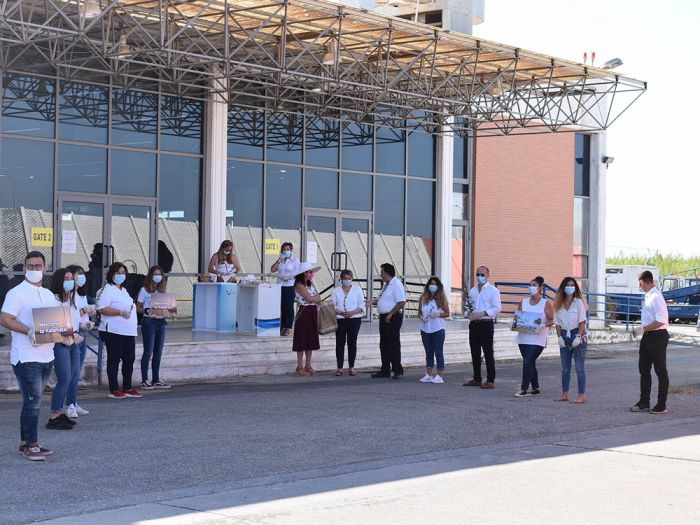 Η πρώτη φετινή διεθνής άφιξη στο αεροδρόμιο της Καλαμάτας