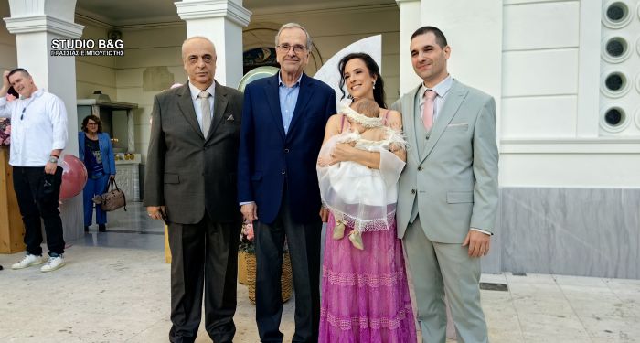 &Sigma;&epsilon; &beta;ά&pi;&tau;&iota;&sigma;&eta; &sigma;&tau;&omicron; &Nu;&alpha;ύ&pi;&lambda;&iota;&omicron; &omicron; &pi;&rho;ώ&eta;&nu; &pi;&rho;&omega;&theta;&upsilon;&pi;&omicron;&upsilon;&rho;&gamma;ό&sigmaf; &tau;&eta;&sigmaf; &Epsilon;&lambda;&lambda;ά&delta;&omicron;&sigmaf; &Alpha;&nu;&tau;ώ&nu;&eta;&sigmaf; &Sigma;&alpha;&mu;&alpha;&rho;ά&sigmaf;