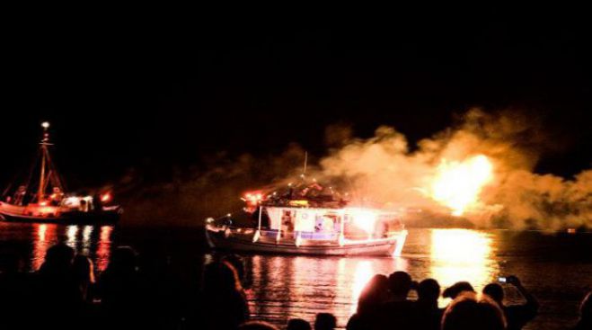 &Pi;ά&sigma;&chi;&alpha; ... &phi;&alpha;&nu;&tau;&alpha;&sigma;&mu;&alpha;&gamma;&omicron;&rho;&iota;&kappa;ό &epsilon;&tau;&omicron;&iota;&mu;ά&zeta;&omicron;&upsilon;&nu; &omicron;&iota; &Tau;&sigma;ά&kappa;&omega;&nu;&epsilon;&sigmaf; &sigma;&tau;&omicron;&nu; &Tau;&upsilon;&rho;ό &Kappa;&upsilon;&nu;&omicron;&upsilon;&rho;ί&alpha;&sigmaf;!