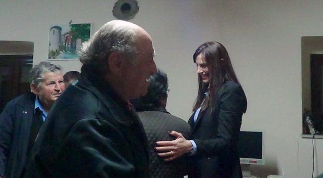 &Pi;&rho;&omega;&tau;&omicron;&beta;&omicron;&upsilon;&lambda;ί&alpha; &tau;&eta;&sigmaf; &Epsilon;ύ&eta;&sigmaf; &Tau;&alpha;&tau;&omicron;ύ&lambda;&eta; &gamma;&iota;&alpha; &tau;&eta;&nu; &pi;&iota;&sigma;&tau;&omicron;&pi;&omicron;ί&eta;&sigma;&eta; &tau;&omicron;&upsilon; &lambda;&alpha;&delta;&iota;&omicron;ύ &laquo;&Mu;&alpha;&nu;ά&kappa;&iota; &Alpha;&rho;&kappa;&alpha;&delta;ί&alpha;&sigmaf;&raquo;! (vd)