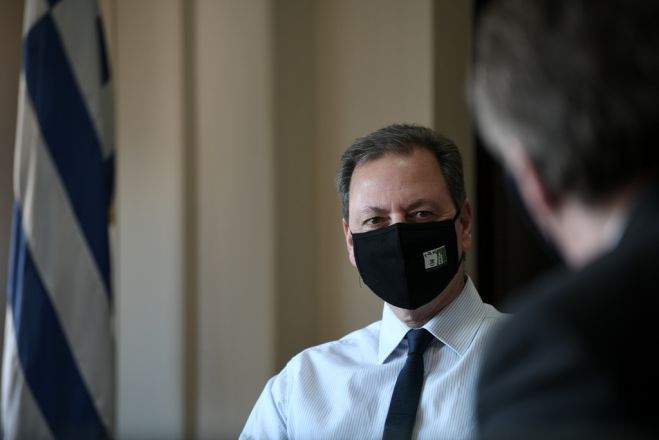 Υπουργός της Κυβέρνησης ... σε προληπτική καραντίνα!