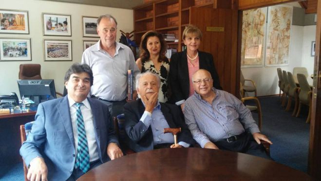 &Gamma;&iota;ώ&rho;&gamma;&omicron;&sigmaf; &Mu;&pi;ί&zeta;&omicron;&sigmaf; | "Έ&phi;&upsilon;&gamma;&epsilon;" &alpha;&pi;ό &tau;&eta; &zeta;&omega;ή &omicron; (&kappa;&alpha;&tau;&alpha;&gamma;ό&mu;&epsilon;&nu;&omicron;&sigmaf; &alpha;&pi;ό &tau;&omicron; &Rho;&omicron;&epsilon;&iota;&nu;ό &Alpha;&rho;&kappa;&alpha;&delta;ί&alpha;&sigmaf;) &delta;&iota;&kappa;&eta;&gamma;ό&rho;&omicron;&sigmaf; &tau;&omicron;&upsilon; &Nu;έ&lambda;&sigma;&omicron;&nu; &Mu;&alpha;&nu;&tau;έ&lambda;&alpha; - &Tau;&omicron; &mu;ή&nu;&upsilon;&mu;&alpha; &Gamma;&iota;&alpha;&nu;&nu;&alpha;&kappa;&omicron;ύ&rho;&alpha;